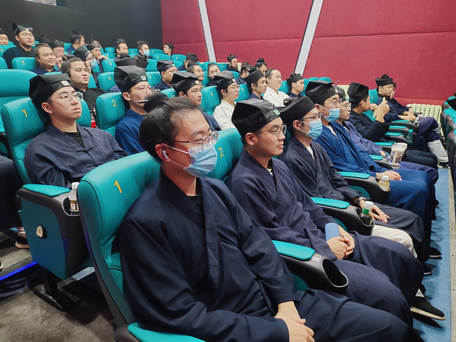 652f8b2ceab3e.jpg 1.jpg